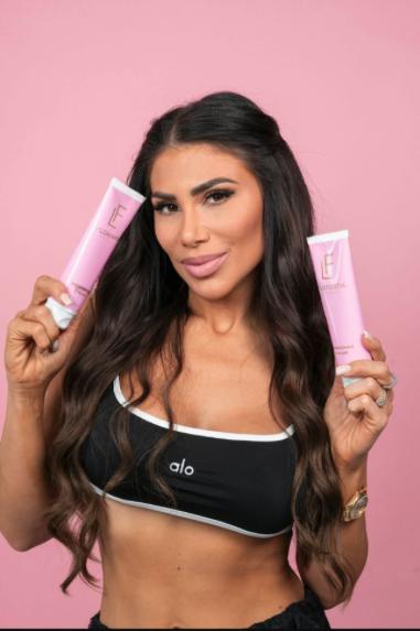 Body Glow - Product for Sunburned Radiant Appearance